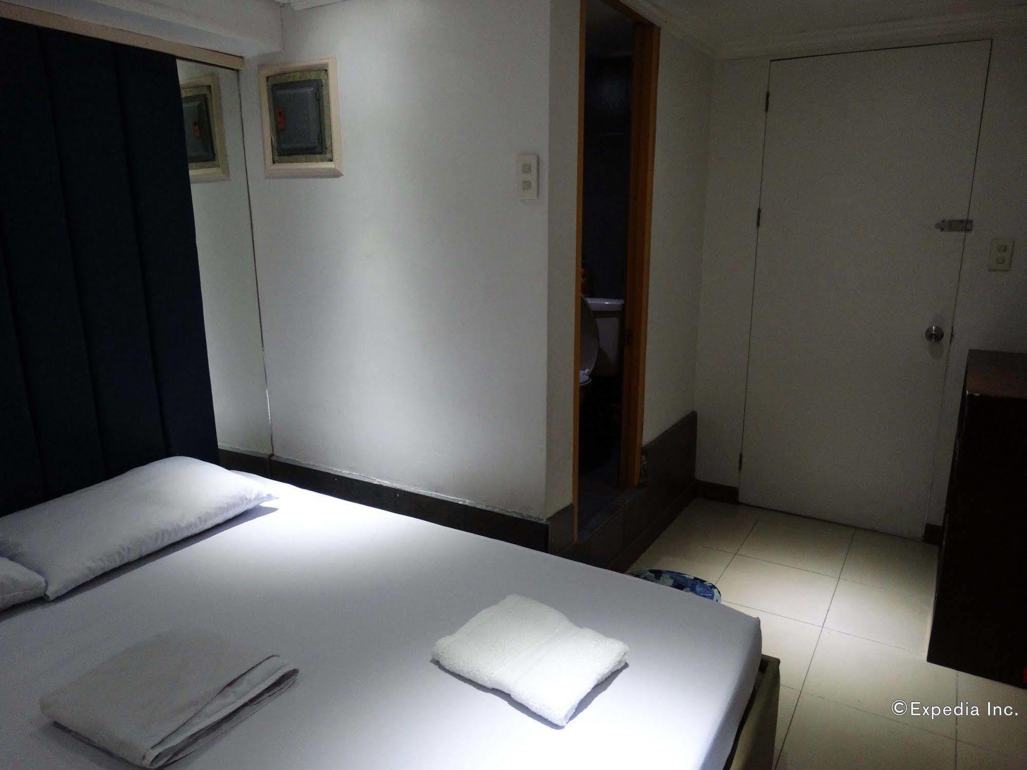 Gaius Inn Manila Ngoại thất bức ảnh